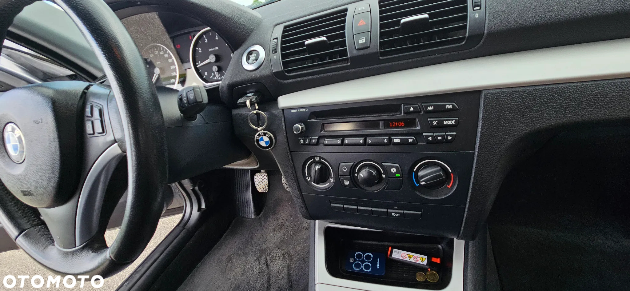 BMW Seria 1 118i - 32