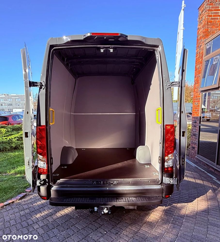 Iveco 35S18HV 7 OSOBOWY - 3 LITRY - 10