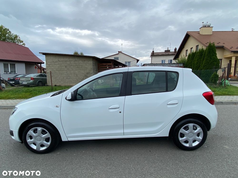 Dacia Sandero 1.2 16V 75 Essentiel - 2