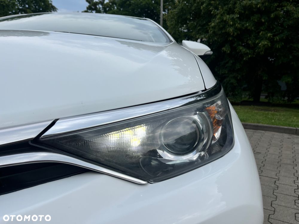 Toyota Auris 1.4 D-4D Premium - 9