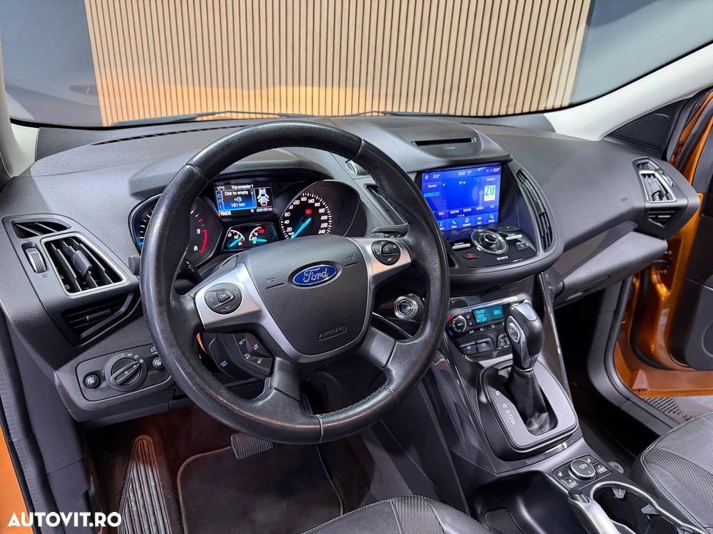 Ford Kuga 2.0 TDCi 4WD Powershift Titanium - 11