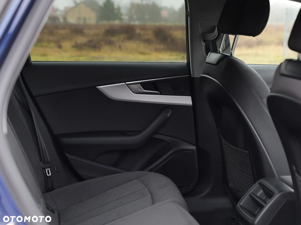 Audi A4 Avant 2.0 TDI S tronic quattro - 31