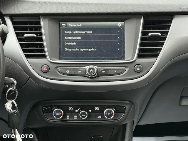 Opel Crossland X - 11