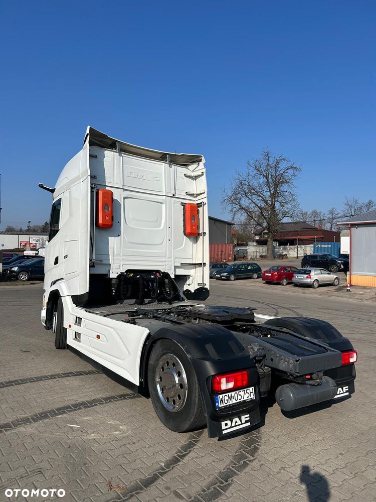 DAF XG - 9