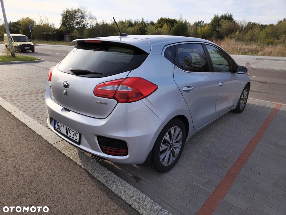 Kia Ceed Cee'd 1.6 CRDi L Business Line DCT - 6