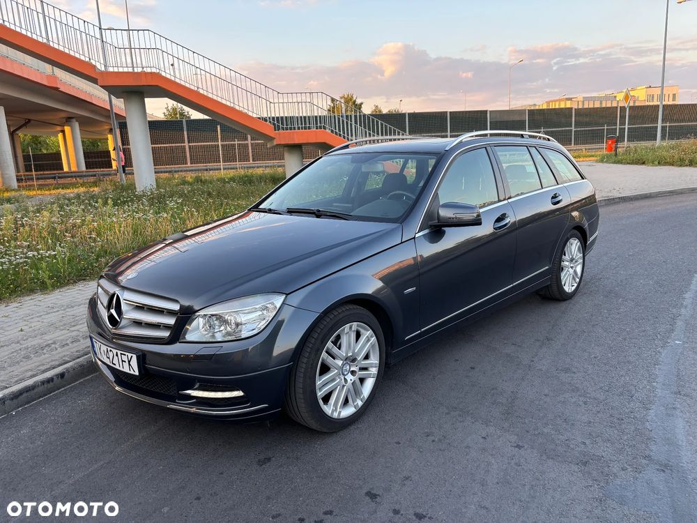 Mercedes-Benz Klasa C 200 CGI Automatik BlueEFFICIENCY Avantgarde - 2