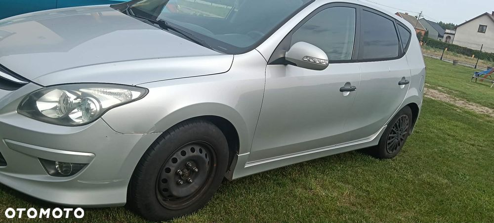 Hyundai i30 1.4 Base + EU5 - 10
