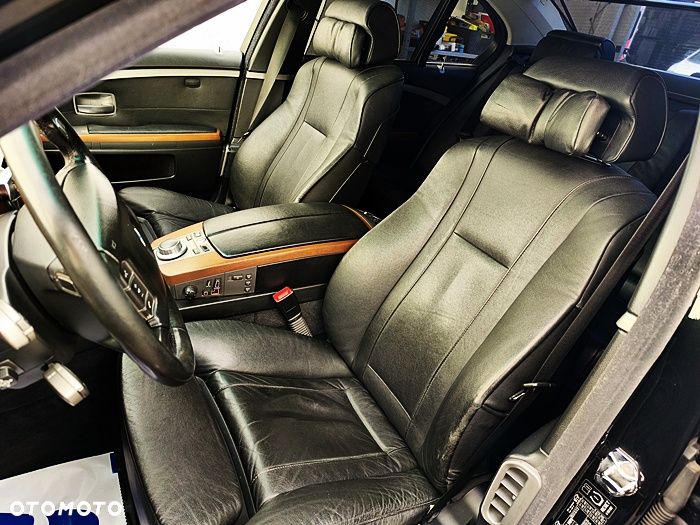 BMW Seria 7 730Ld - 23