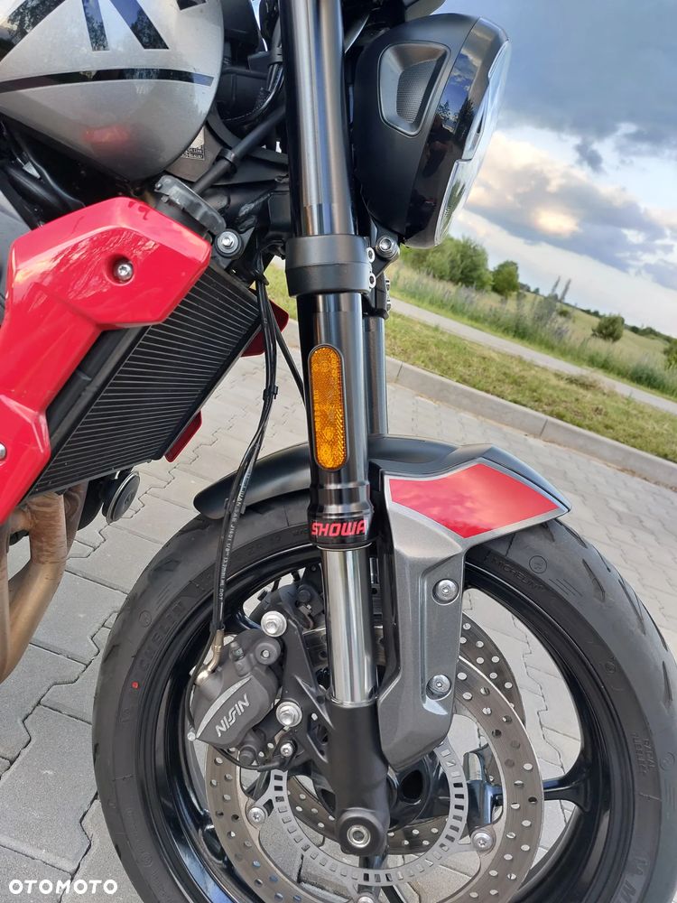 Triumph Trident - 37