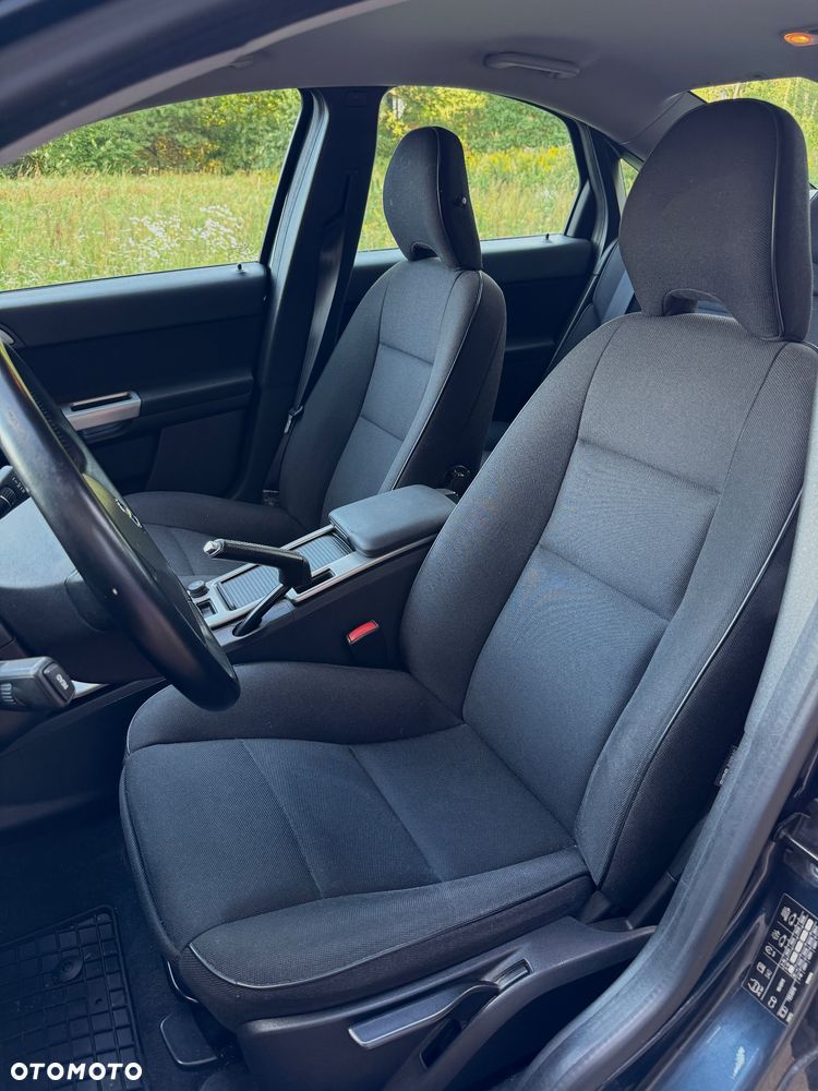 Volvo S40 1.6 - 18