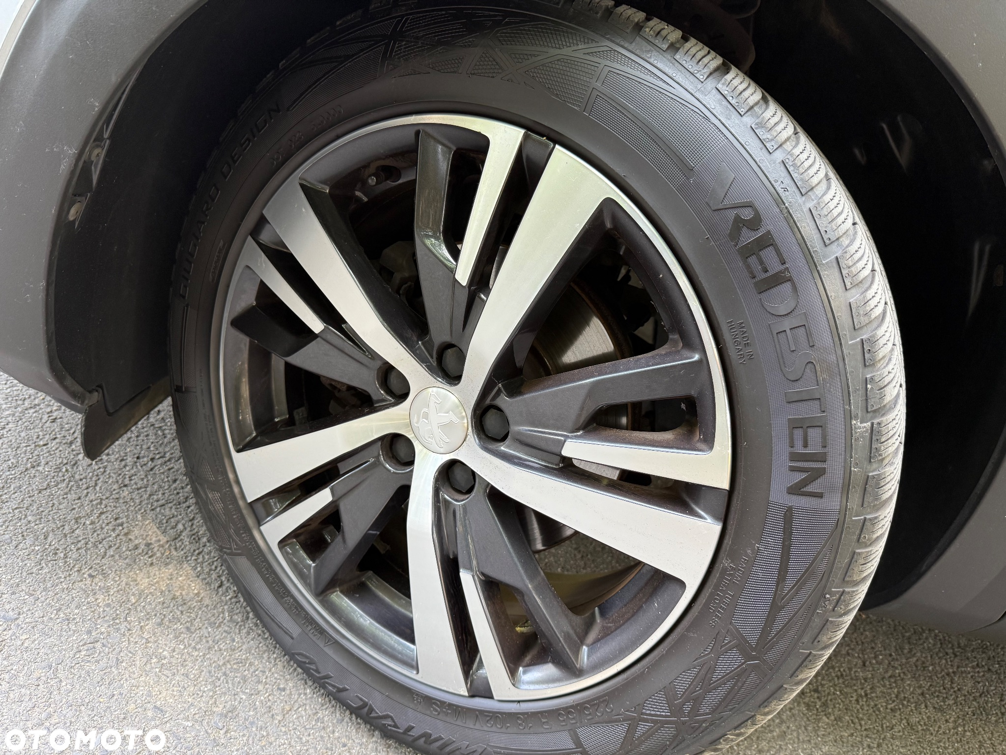 Peugeot 3008 1.5 BlueHDi Allure S&S - 21