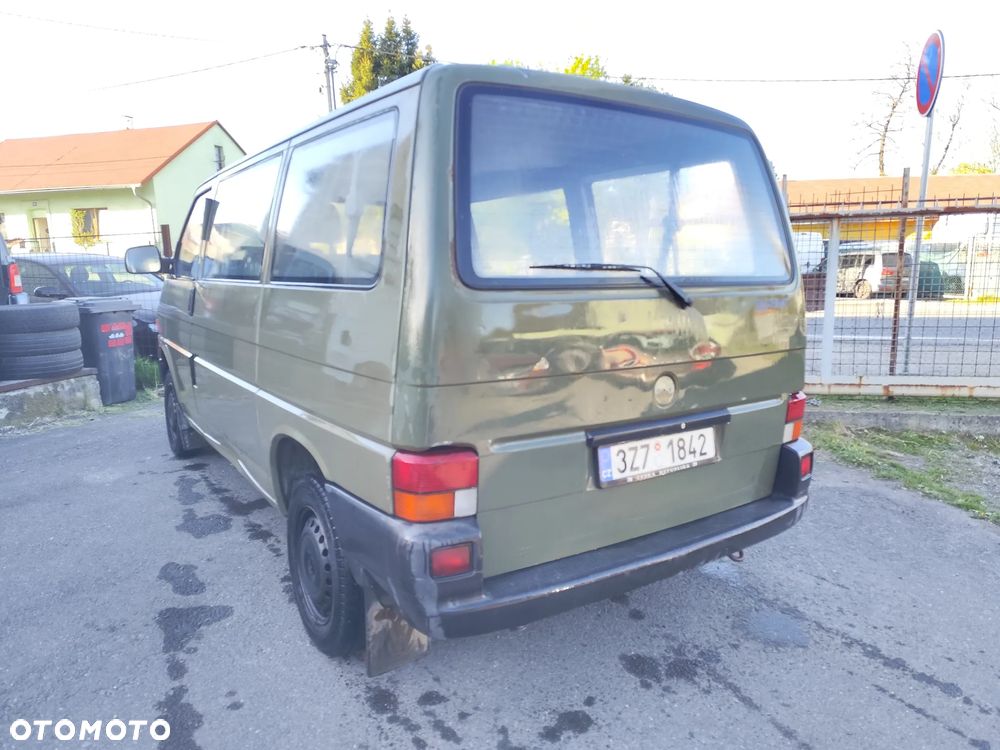 Volkswagen Transporter - 9