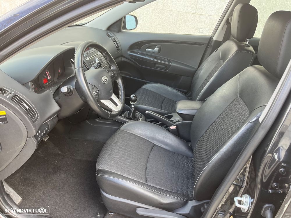 Kia Ceed SW 1.6 CRDi TX ISG - 12