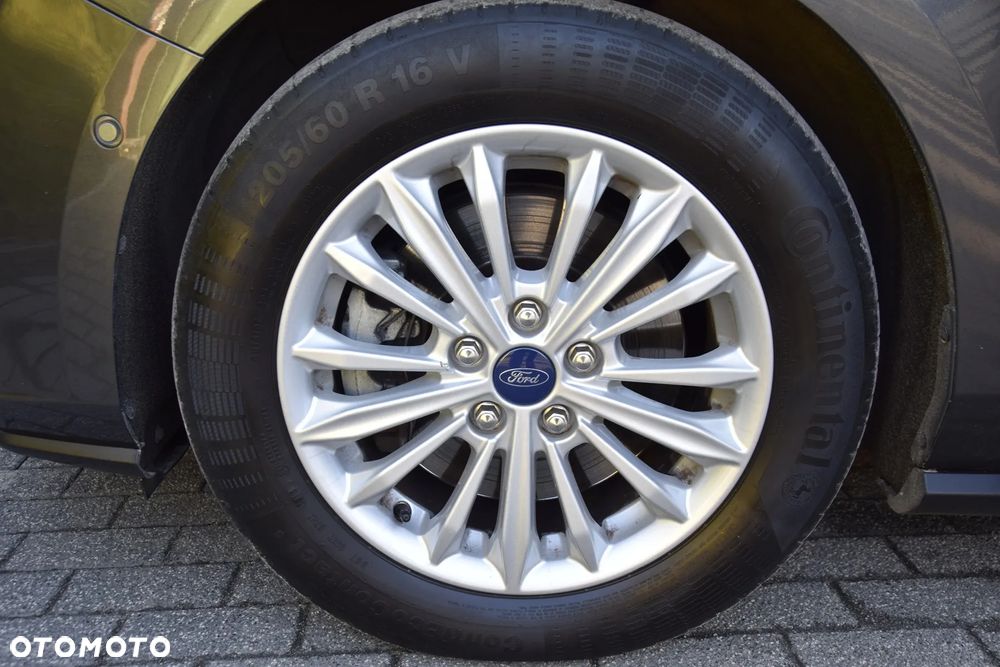 Ford Focus 1.0 EcoBoost STart-Stopp-System TITANIUM - 38