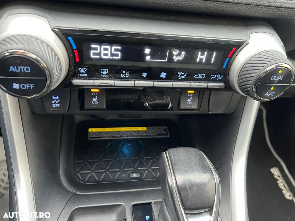 Toyota RAV4 2.5 Hybrid VVT-iE 4x4 Luxury Premium - 23