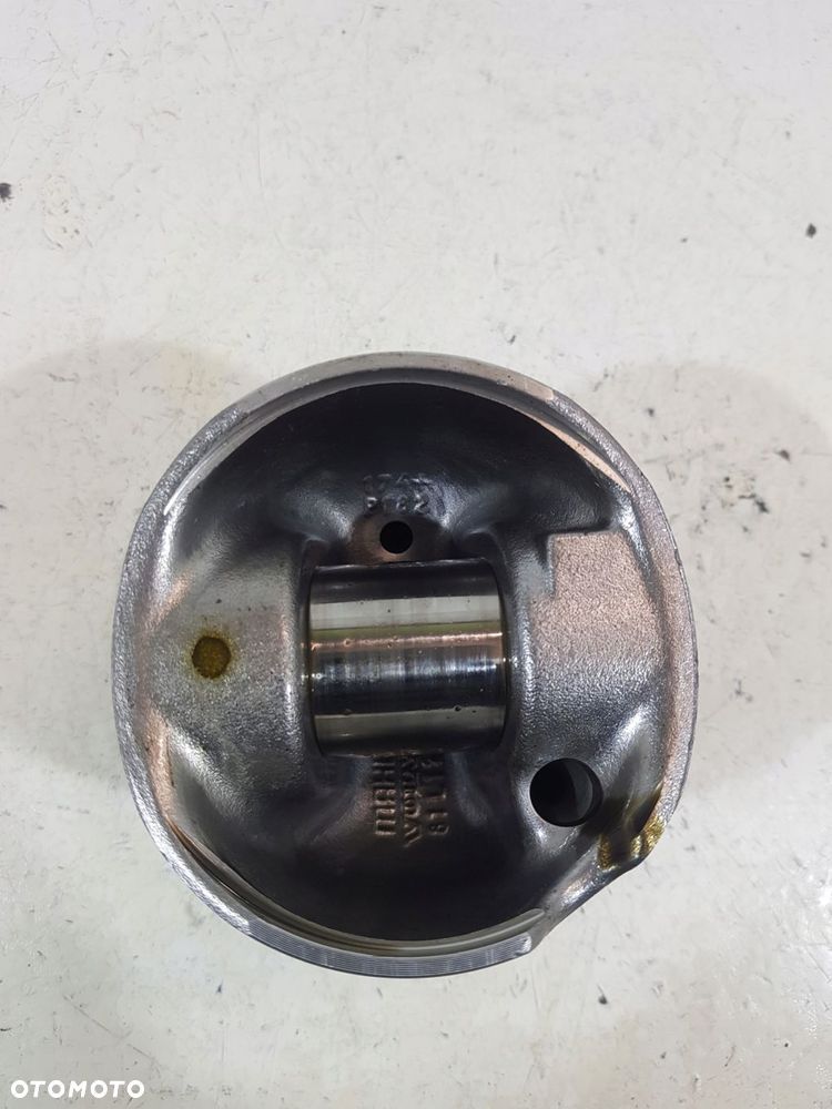 tłok 81l123 volvo v70 xc60 xc70 s60 s80 2.4d d5244t12 - 7