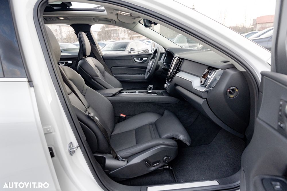 Volvo XC 60 Recharge T6 Twin Engine eAWD Inscription Expression - 11