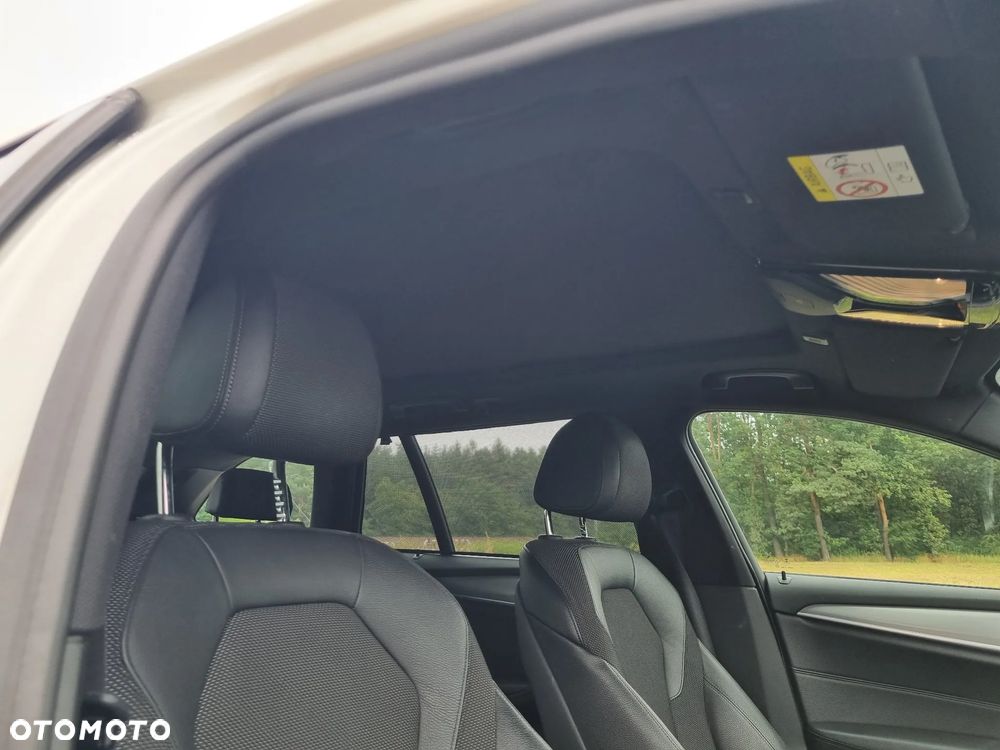 BMW Seria 5 525d Sport Line sport - 21