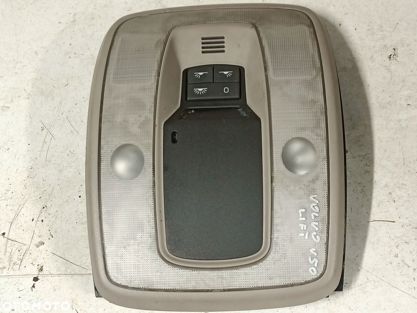 LAMPKA PODSUFITKI VOLVO V50 LIFT 307211050 - 1