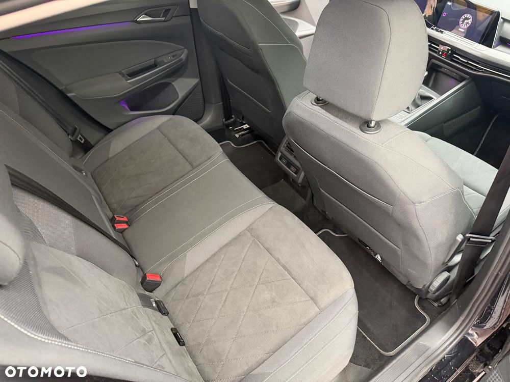 Volkswagen Golf - 27