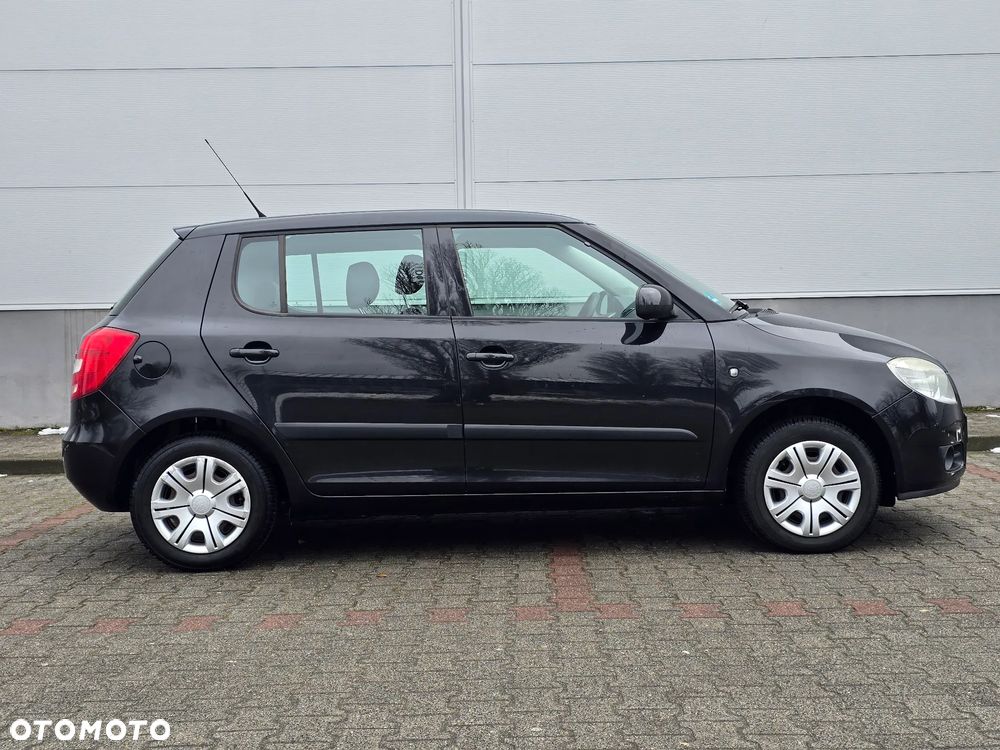 Skoda Fabia 1.2 HTP FAMILY - 2