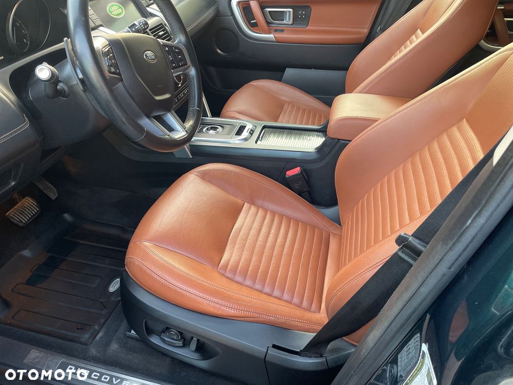 Land Rover Discovery Sport - 32