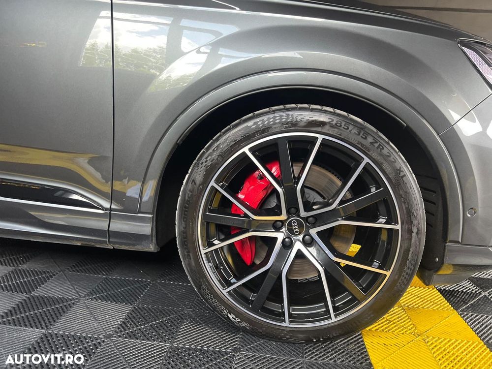 Audi SQ7 - 12