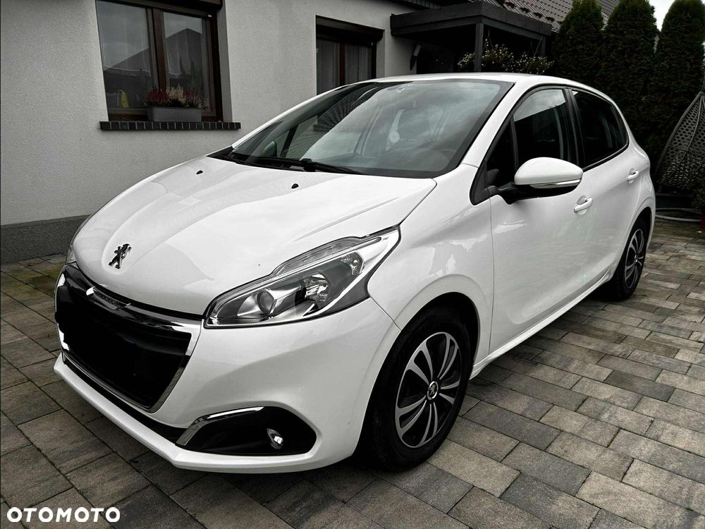 Peugeot 208 - 2