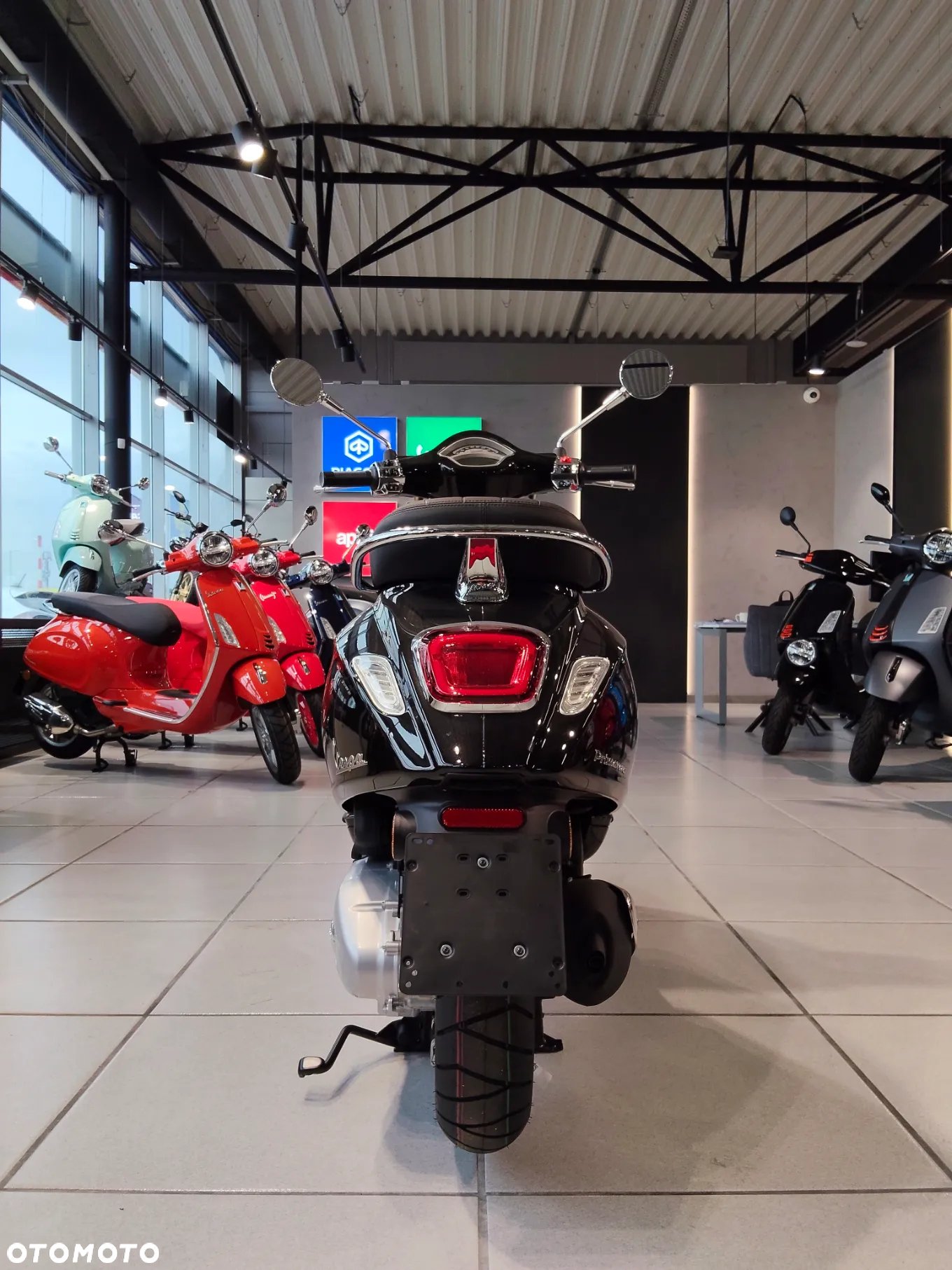 Vespa Primavera - 4