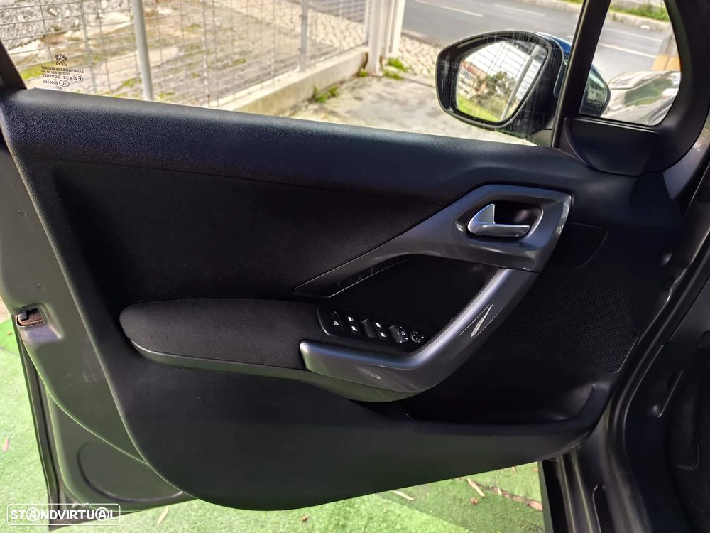 Peugeot 2008 1.6 BlueHDi Style - 18