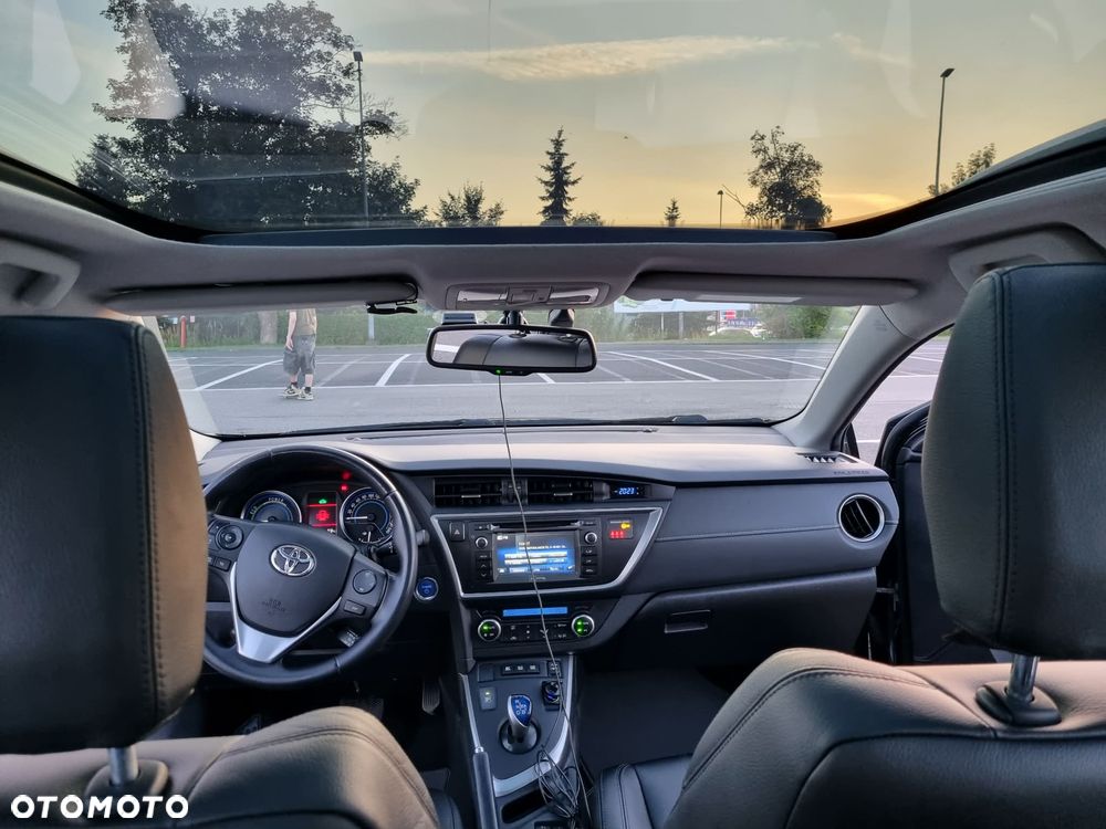 Toyota Auris - 16