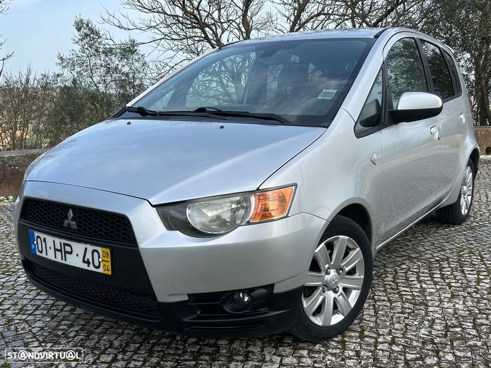 Mitsubishi Colt - 1