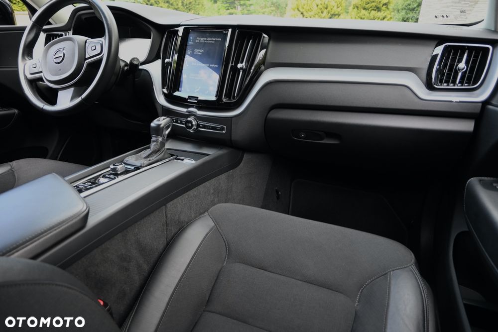 Volvo XC 60 D4 Geartronic Momentum - 21