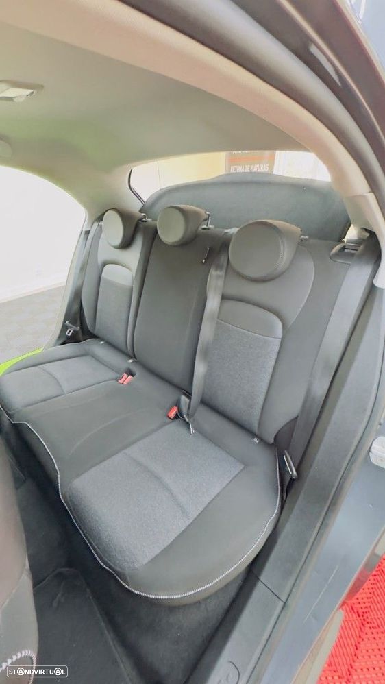 Fiat 500X 1.3 MJ Lounge J18 S&S — fotografia 12