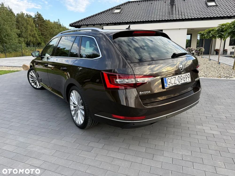 Skoda Superb 2.0 TDI SCR L&K DSG - 8