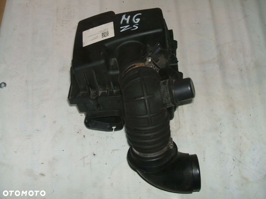 MG ZS FILTR POWIETRZA OBUDOWA wąż dolotowy powietrza 2015000952 - 2