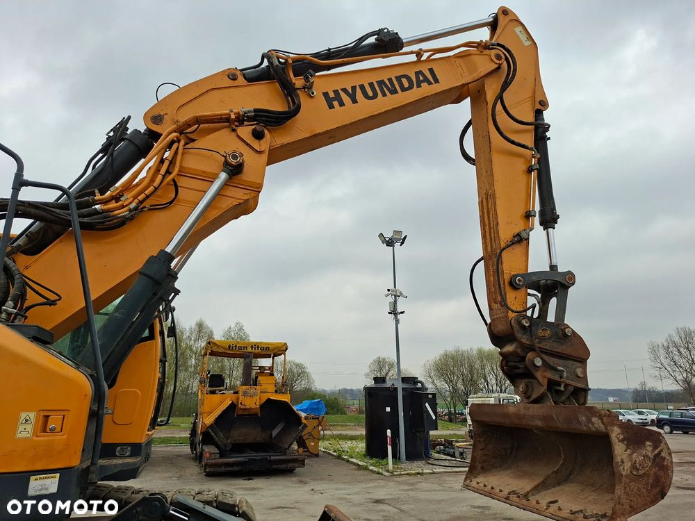 Hyundai HX235 LCR - 25