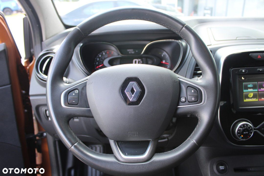 Renault Captur - 22