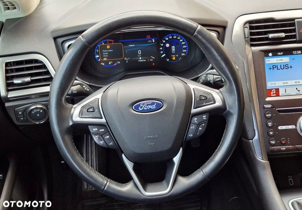 Ford Mondeo - 27