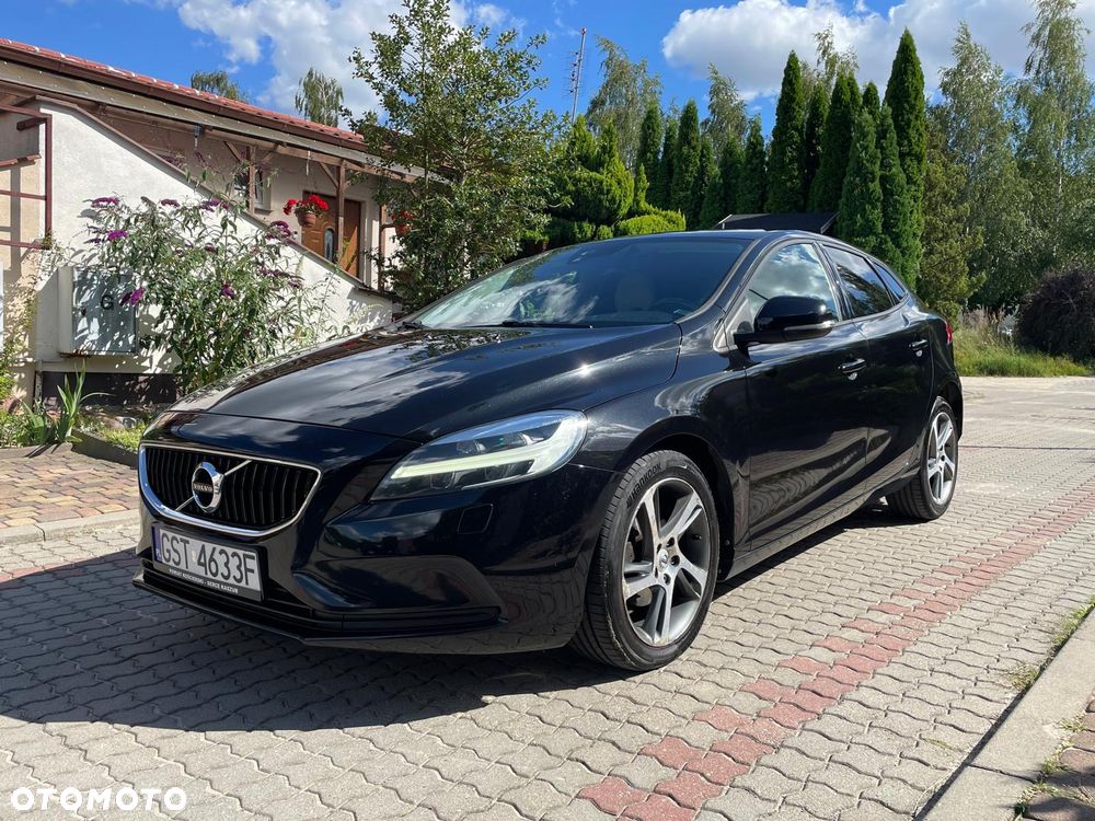 Volvo V40 D2 Drive-E R-Design Momentum - 4