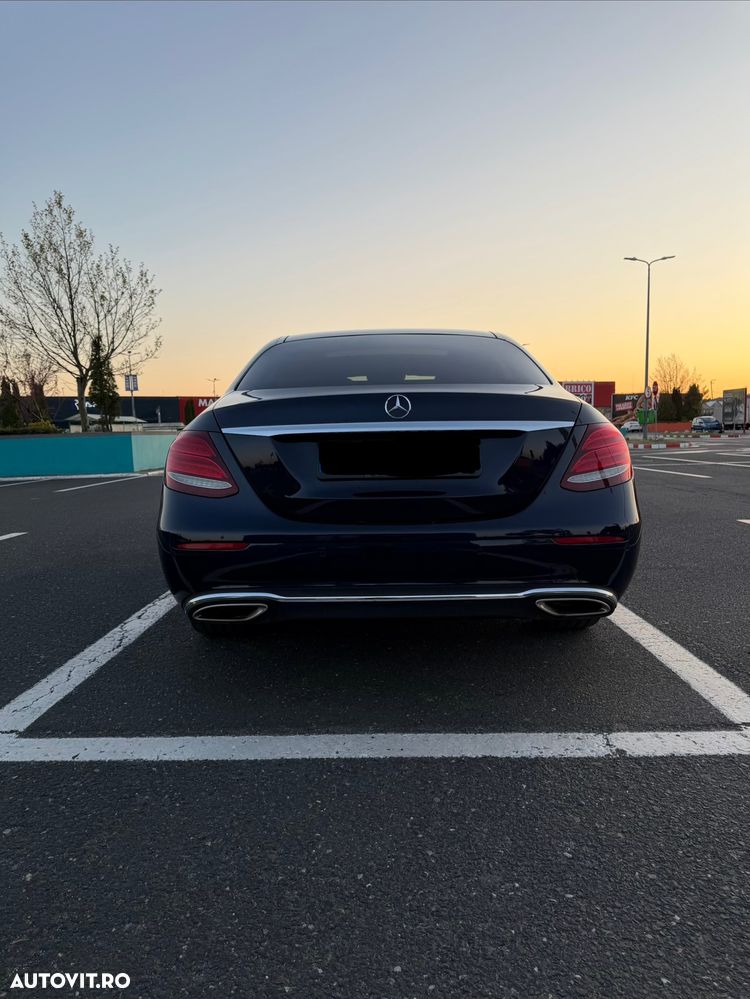 Mercedes-Benz E 200 9G-TRONIC Exclusive - 8