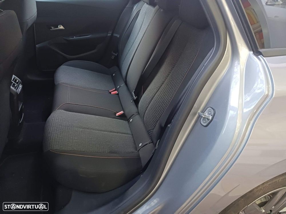 Peugeot 308 SW 1.2 Hybrid Style e-DCS6 - 31