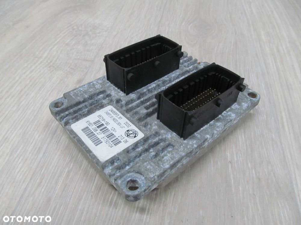FIAT 500 GRANDE PUNTO 1.2 KOMPUTER STEROWNIK 51793104 6160109807 5SF3.M1 - 2