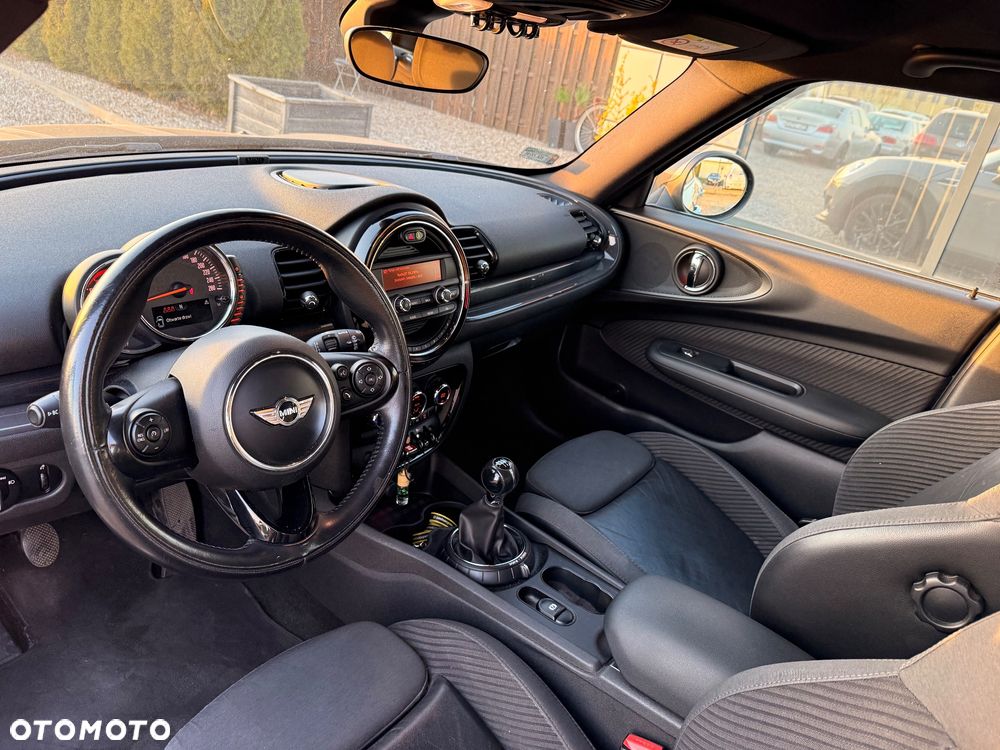 MINI Clubman One D Essential Trim - 25