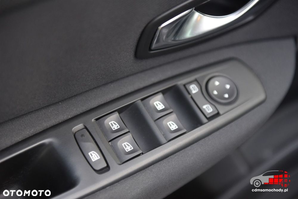 Renault Scenic 1.6 16V 110 LIMITED - 28