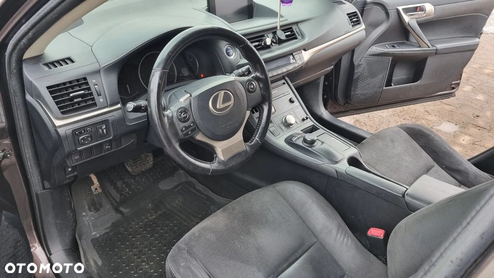 Lexus CT Standard - 30