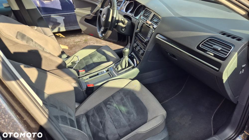 Volkswagen Golf 1.4 TSI BMT Highline - 8