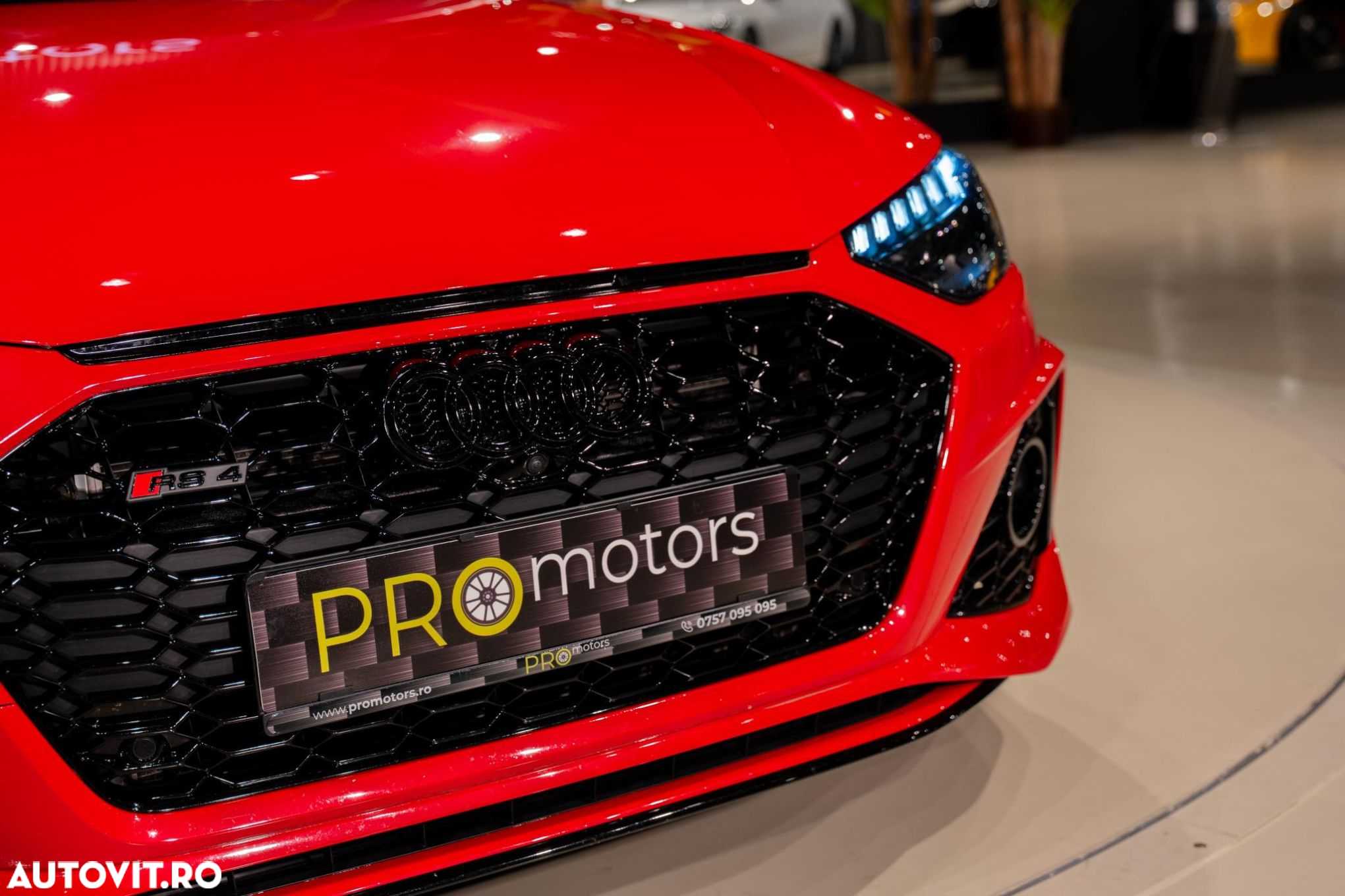 Audi RS4 Avant quattro Tiptronic - 12