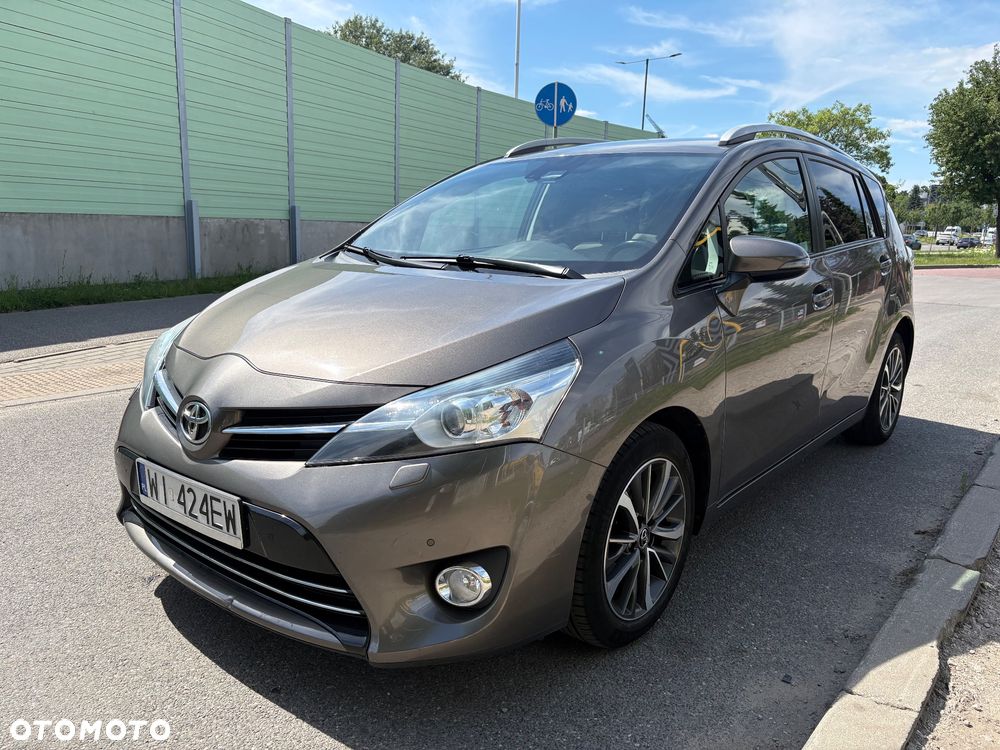 Toyota Verso 1.8 Prestige MS EU6 - 1