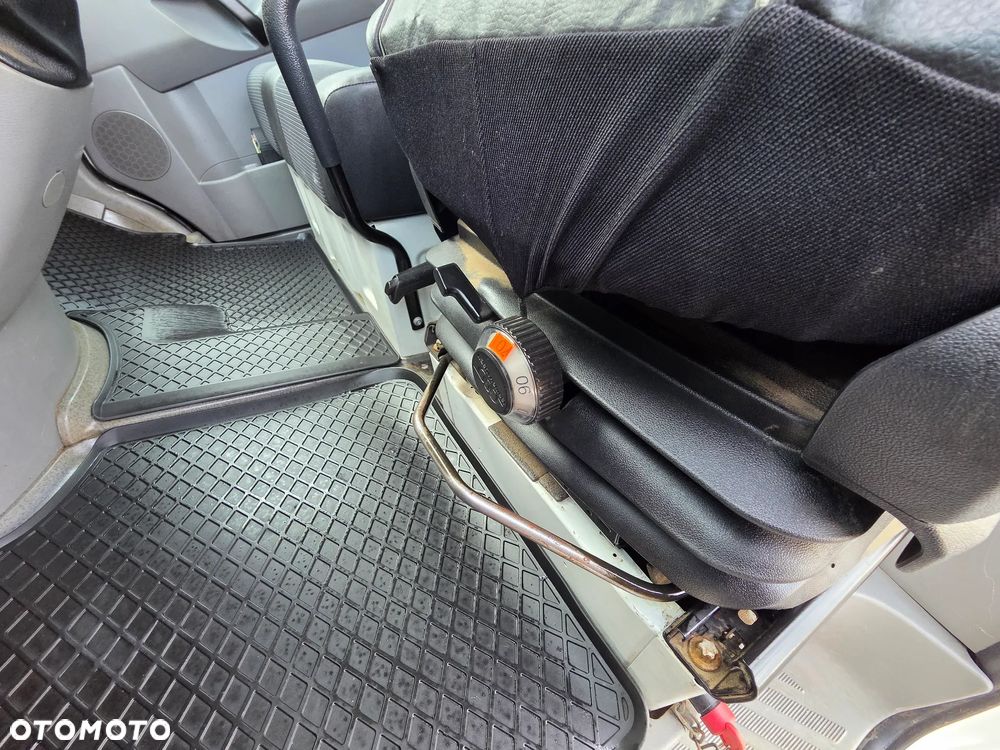 Volkswagen Crafter - 21